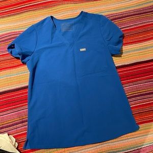 NWOT Figs One Pocket Scrub Top in Royal Blue